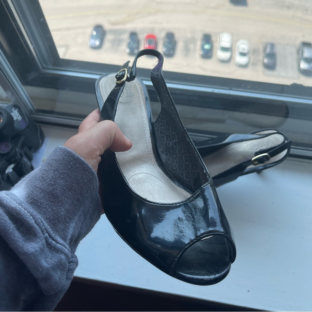Jaclyn Smith - black heels, size 10, great condition!